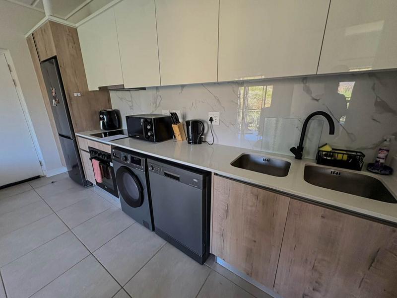 To Let 1 Bedroom Property for Rent in Richwood Western Cape